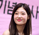 [BZ포토] 다이아 채연, 힐링되는 순둥이 미소
