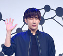 [BZ포토] 인피니트 김성규, 리더의 손인사