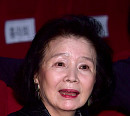 [BZ포토] 윤정희, 수많은 취재진에 깜짝!