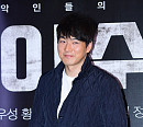 [BZ포토] 송일국, 삼둥이 없이 화려한 외출