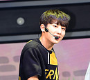 [BZ포토] 소년24 찬이, 무대 위에서 더욱 빛나