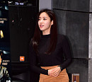 [BZ포토] 티아라 은정, 트임 스커트에 드러난 우윳빛 각선미