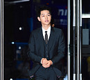[BZ포토] 송중기, 레드카펫 밝히는 비주얼