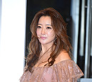 [BZ포토] 김희선, 바람도 도와주는 미모