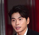 [BZ포토] 이이경, 긴장한 표정