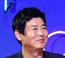 [BZ포토] 성동일, 'tvN10 어워즈'에 제가 빠질 순 없죠~