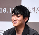 [BZ포토] 강동원, 어린 아이 같은 미소