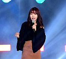 [BZ포토] 레이나, 모두가 놀란 고속도로 각선미