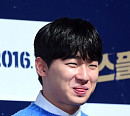 [BZ포토] 이다윗, 수줍은 혀 빼꼼
