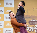 [BZ포토] 강호동, 단숨에 이경규를 번쩍!