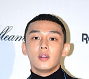 [BZ포토] 유아인, 심쿵 눈맞춤
