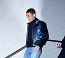 [BZ포토] 유아인, 멀리서도 빛나는 패셔니스타