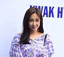 [BZ포토] 최희, 나풀대는 블라우스
