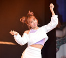 [BZ포토] 트와이스 모모, 예쁜 춤선