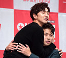 [BZ포토] 이광수, 내겐 너무 사랑스러운 박정민