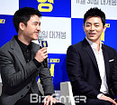 [BZ포토] 도경수-조정석, 훈훈한 브로케미