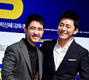 [BZ포토] 도경수-조정석, 웃는 얼굴이 똑같아~