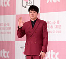 [BZ포토] 김희원, 아무나 소화 못하는 전신 버건디 수트