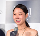 [BZ포토] 공효진, 눈에 띄는 팔뚝 타투