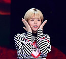 [BZ포토] 트와이스 정연, 사랑스러운 꽃받침