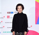 [BZ포토] 포즈 취하는 손숙 AISFF 이사장
