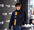 [BZ포토] 위너 송민호, 느낌 있는 걸음걸이