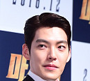 [BZ포토] 김우빈, 짙은 이목구비