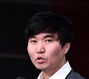 [BZ포토] 인사말 전하는 오현종 PD