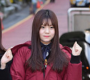 [BZ포토] 여자친구 엄지, 위안부 할머니 후원하는 에코백 들고