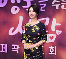 [BZ포토] 송옥숙, 화려한 플라워 프린팅 원피스