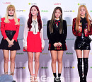 [BZ포토] 블랙핑크, 데뷔 3개월 만에 신인상 수상