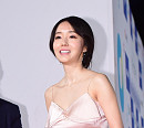 [BZ포토] 이정현, 결 좋은 실크 드레스 입고~
