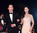 [BZ포토] 서강준-강한나, 레드카펫 위 선남선녀