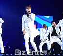 [BZ포토] B.A.P, 단체 화이트 수트
