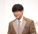 [BZ포토] 성시경, 공손한 두 손