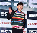[BZ포토] 이시언, 영화관 찾은 대세 배우