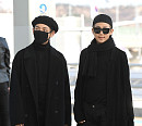 [BZ포토] 방탄소년단 뷔-랩몬스터, 같은 올블랙 다른 느낌