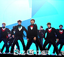 [BZ포토] 세븐틴, '붐붐'으로 화려하게 컴백