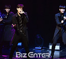 [BZ포토] 더블에스301, 세련된 칼군무