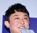 [BZ포토] 인사말 전하는 김태용 감독