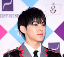 [BZ포토] 세븐틴 호시, 촉촉하게 젖은 머리
