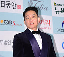 [BZ포토] 이범수, 시상자로 대종상 참석