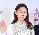 [BZ포토] 한혜진, 화이트도 시크하게