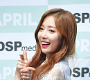 [BZ포토] 에이프릴 채경, 꿈에 그리던 정식 데뷔!