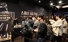 500종 주류 앞에 긴 대기줄…GS리테일 ‘그랜드 테이스팅’에 술 애호가 북적[가보니]