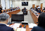 멈췄던 경제법안 다시 줄 선다…유통 규제 완화·금융 입법이 후반기 핵심 쟁점  [다시 도는 입법시계]