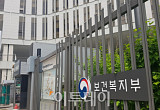 제약사, 제네릭으론 못 버틴다…8월 약가 인하 카운트다운[약가인하 후폭풍①]