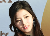 [BZ포토] 트와이스 사나, 햇살에 반짝반짝