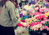 '하숙집 딸들' 박시연, 꽃 시장 방문 "언제나 힐링되는 꽃"