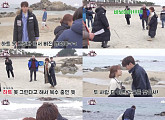 '힘쎈여자 도봉순' 박보영♥박형식, 해변 키스 현장 "똑바로 해!"